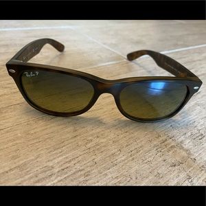 Rayban New Wayfarer Tortoise Polarized Sunglasses